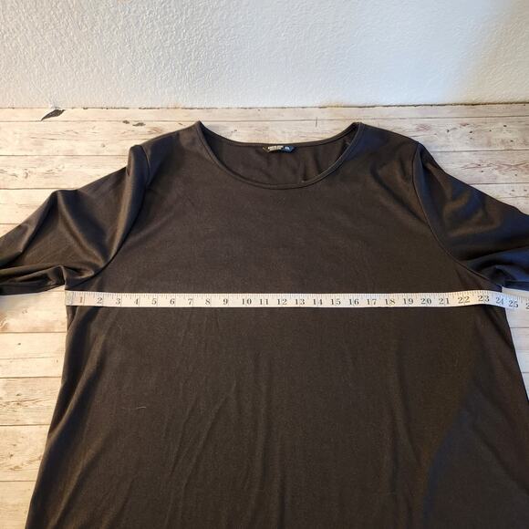 Shein Curve Butterfly Cut Out Back Long Sleeve Top Size 4X NWOT - Picture 5 of 7